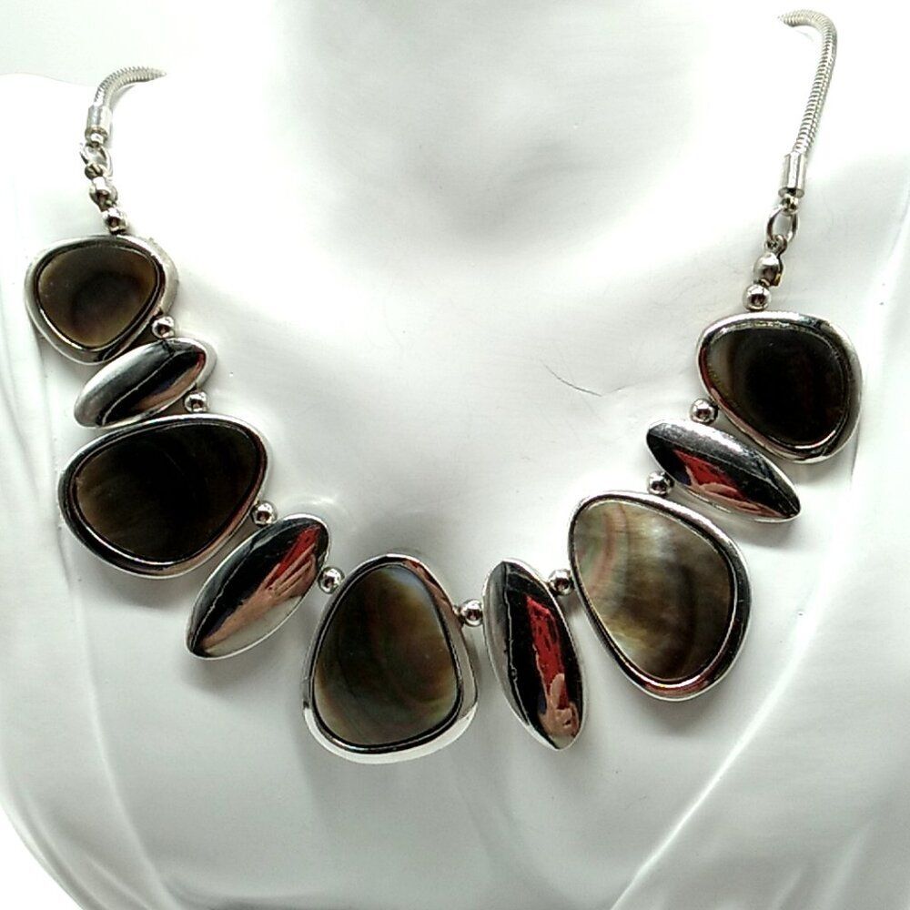 Black Abalone Graduating Teardrop Necklace Small Beaded Silver-Tone Spacers